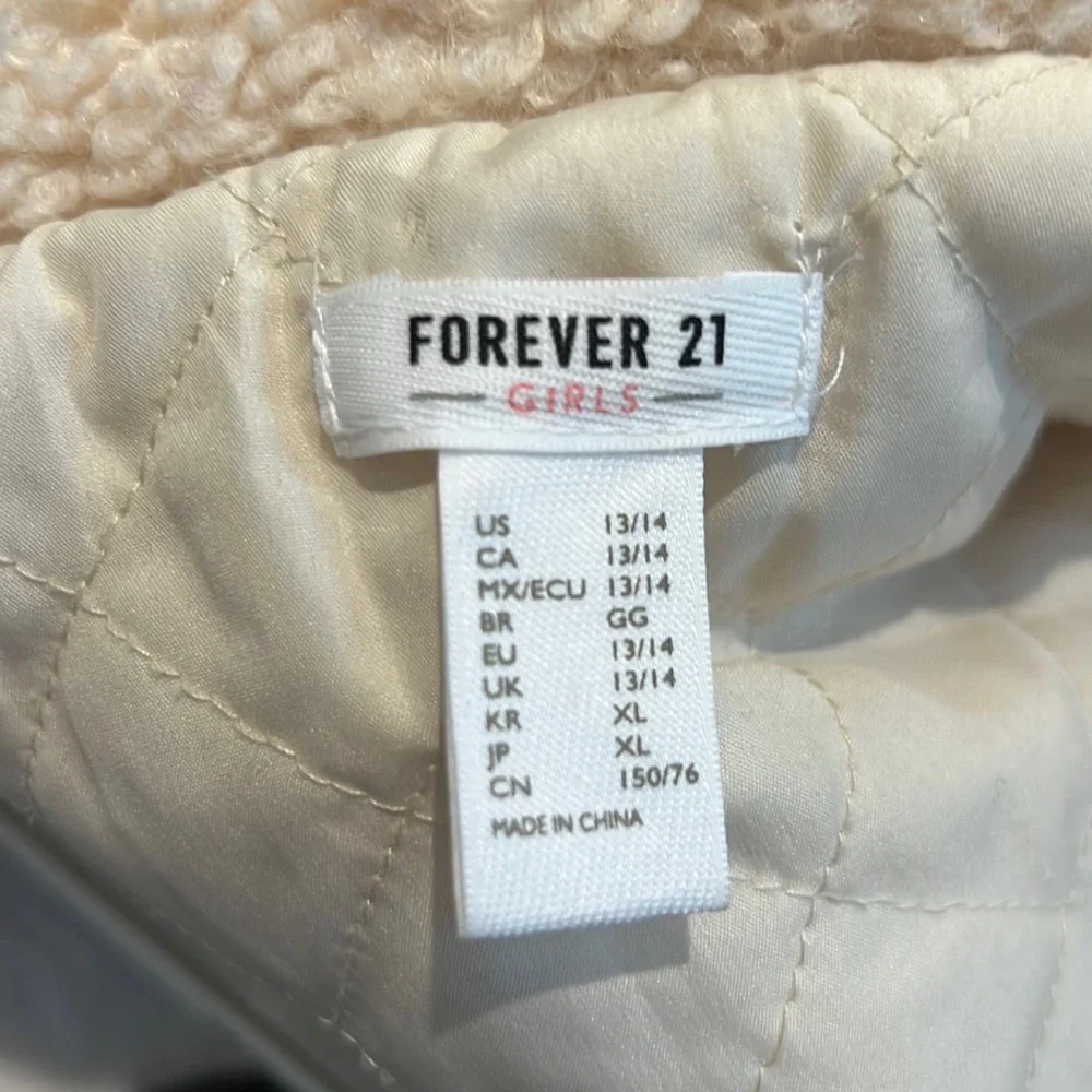 Forever 21 Cream Sherpa Jacket Girl’s Size 13/14